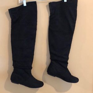 Black Suede High Knee Boots